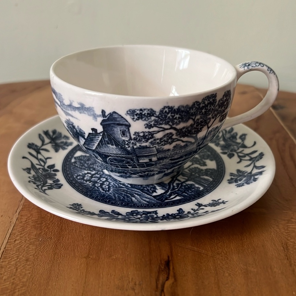 Blue Willow Pattern Teacup Tea Cup Saucer Made in Japan Vintage